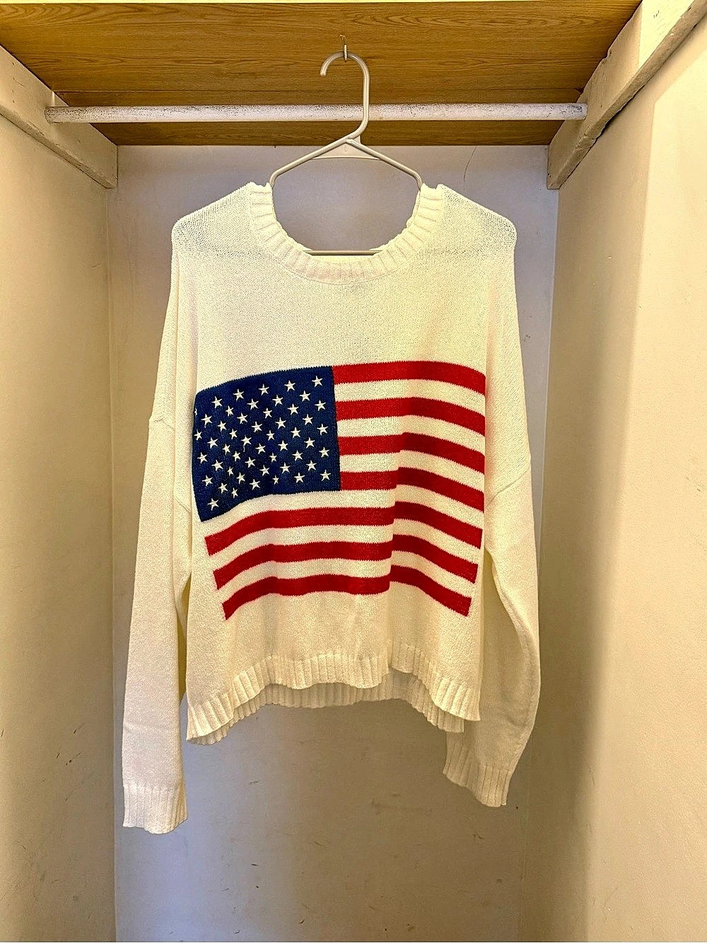 Torrid American Flag LS Crewneck Pullover Sweater Cream & Red 2X